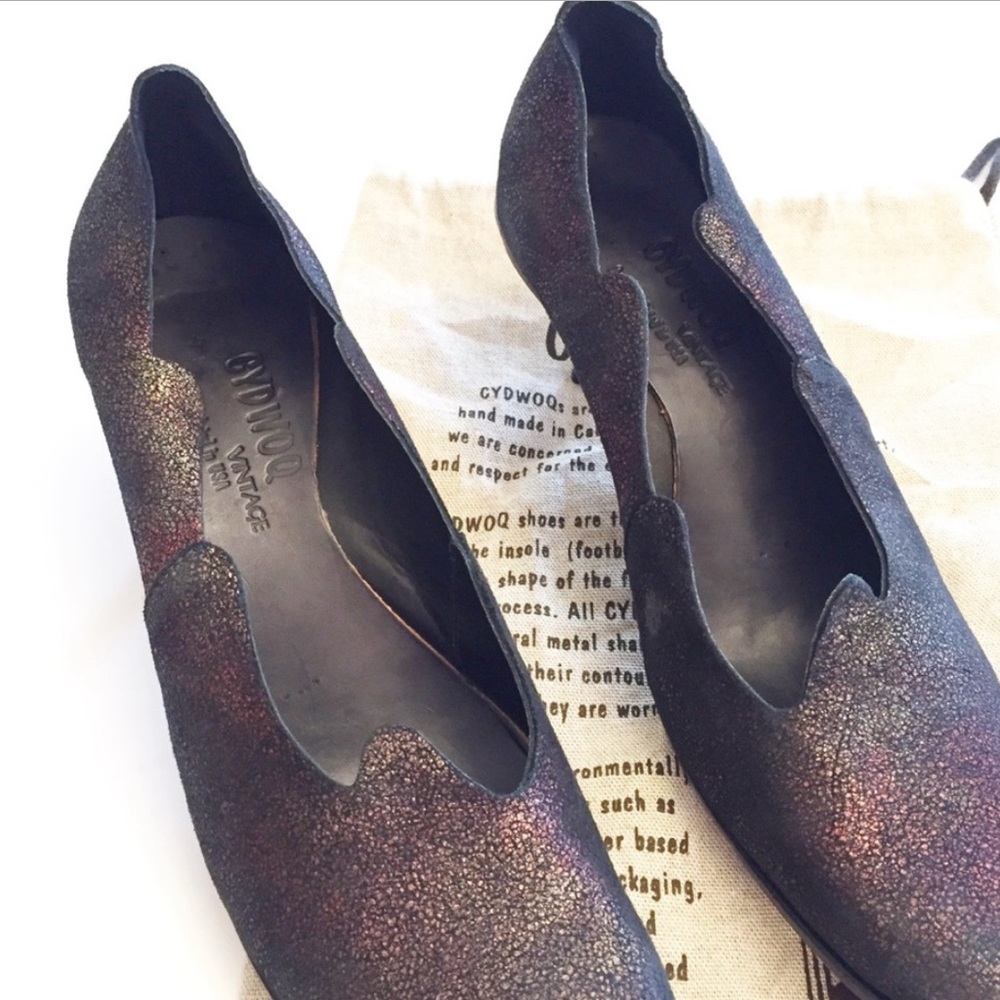 Scalloped Glitter Kitten Heel Pumps - Black Multicolor - Picture 4 of 11